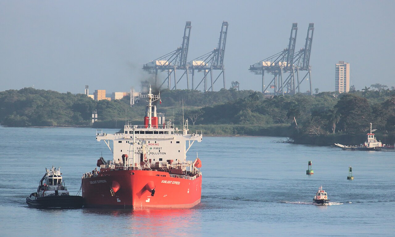 South Korea's SK Gas Pays Record $5.3 Million to Jump Panama Canal Queue