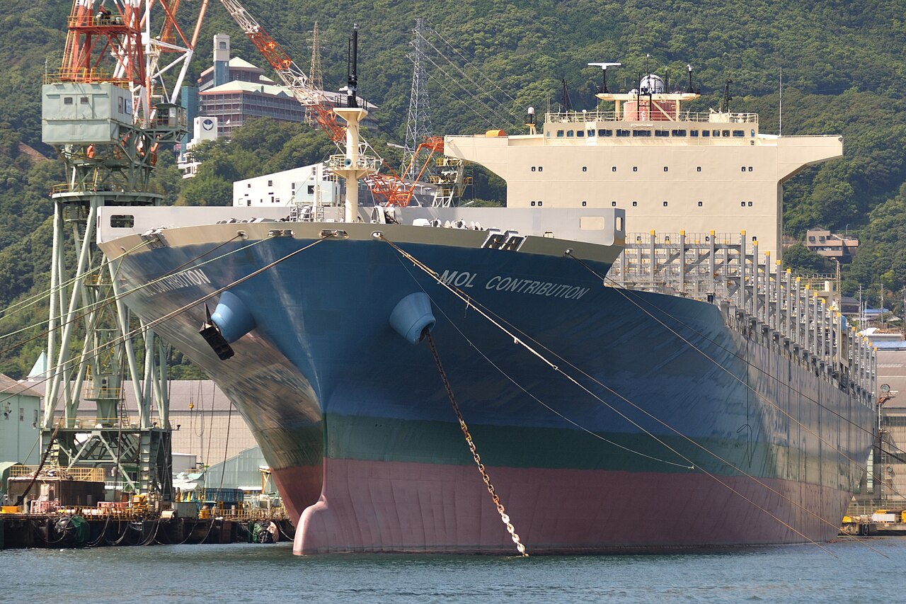 COSCO Shipping Holdings Orders 18 More Containerships, Pushing 2026 Boxship Spending to $8 Billion