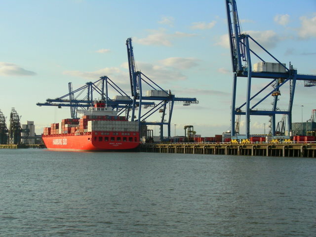 Panjin Port Opens VLCC Crude Berth Completing Marine Link for Aramco-Backed Chinese Refinery