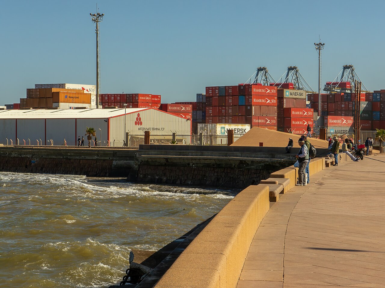Uruguay's National Port Union Strikes at Montevideo Container Terminal Over Minimum-Service Rule