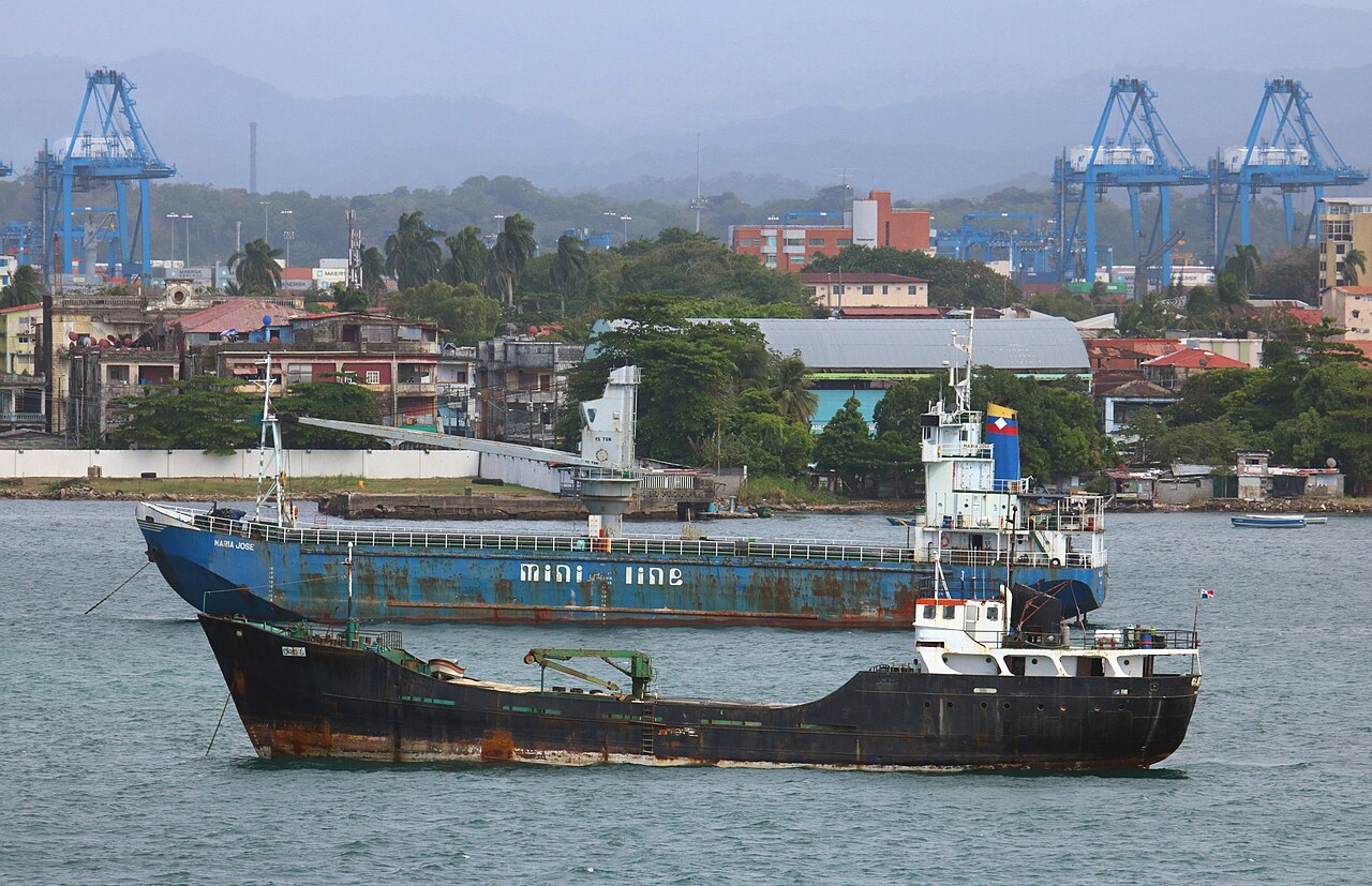Panama Falls to Third in Global Ship Registry Rankings as Marshall Islands Overtakes