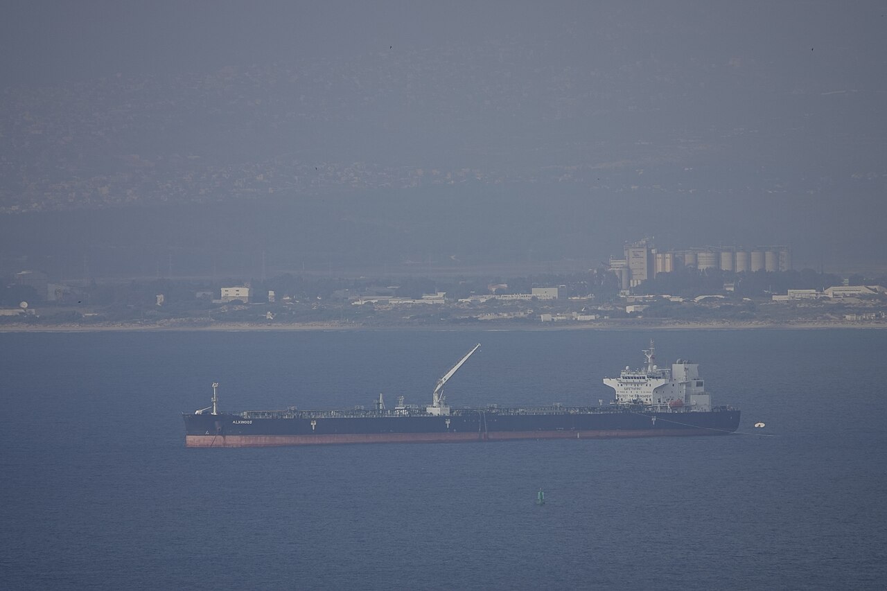 MOL Signs 25-Year Contract with Vale for World's First Tri-Fuel Ore Carriers