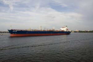 Bahri Orders Three VLCCs From Saudi Arabia's IMI in $451 Million Deal