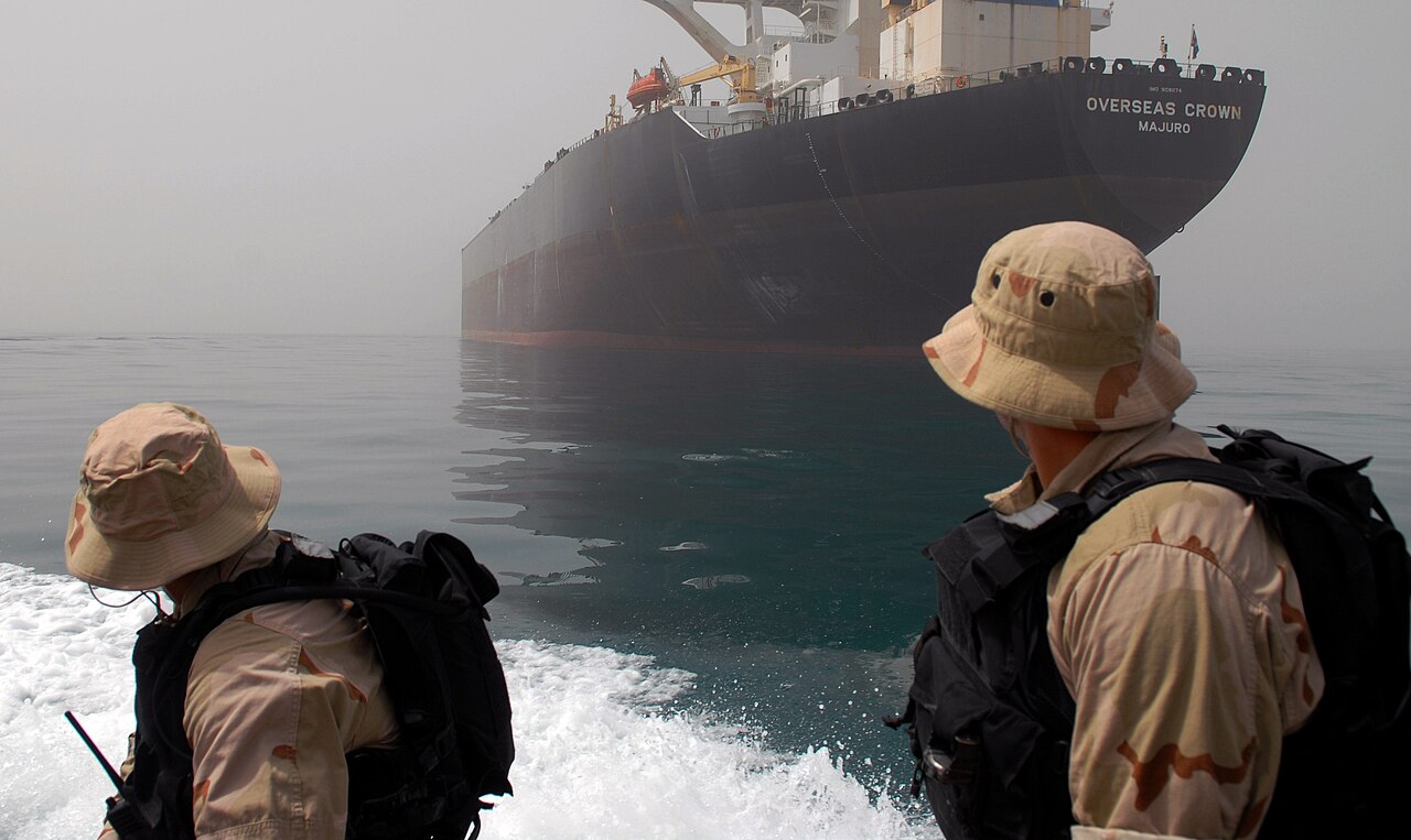 Iran's Strait Authority Threatens Legal Action Against Entire Sinokor Tanker Fleet